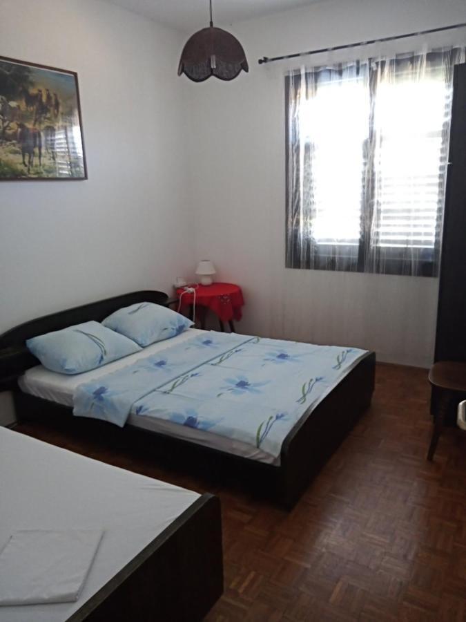 Apartman Ana Murter Buitenkant foto