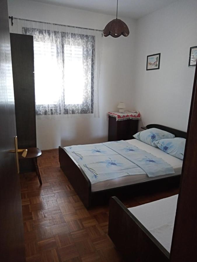 Apartman Ana Murter Buitenkant foto
